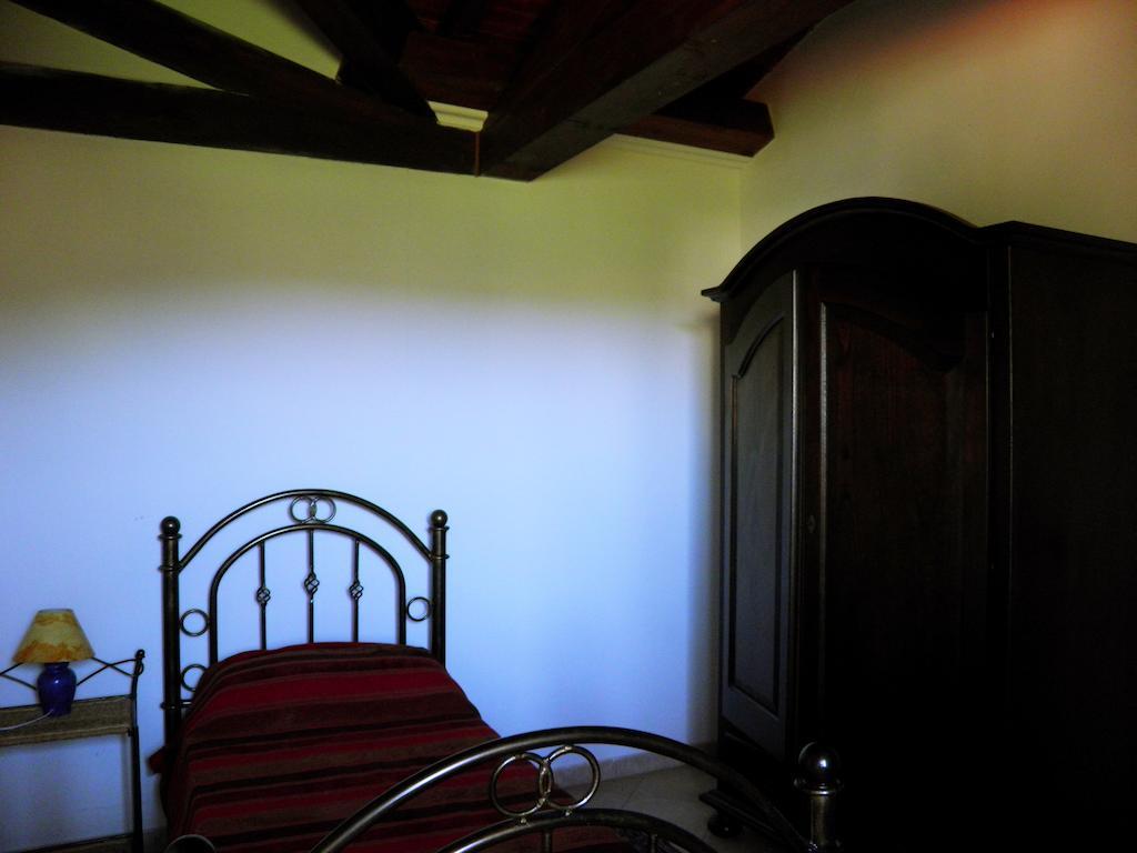Casa Casti Bed and Breakfast Sant'Antonio de Santadi Værelse billede